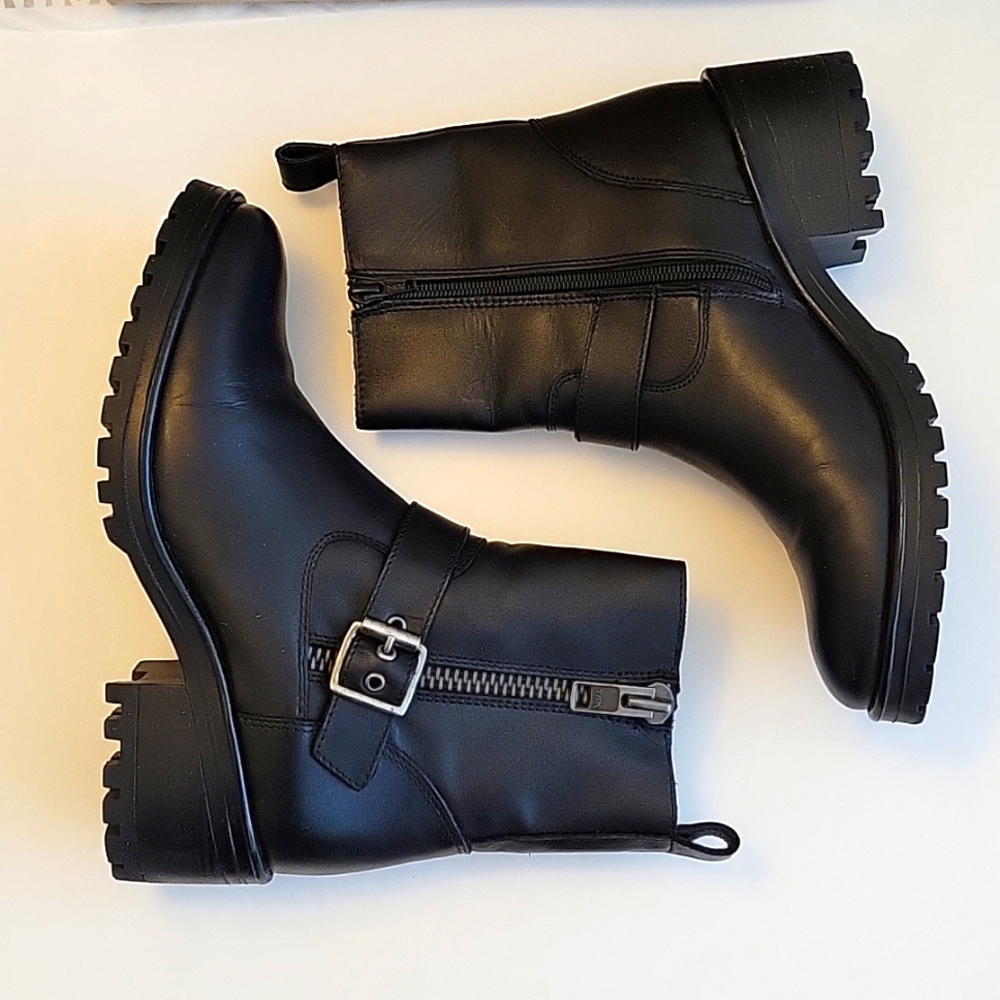 Steve Madden Leather Garland Boots
